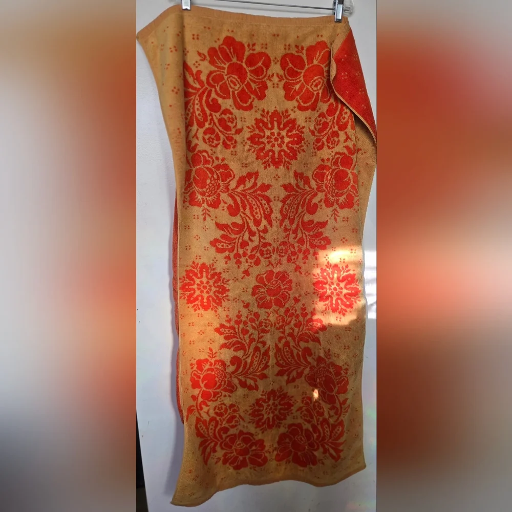 Vintage Fieldcrest Reversible Floral Towel Set
